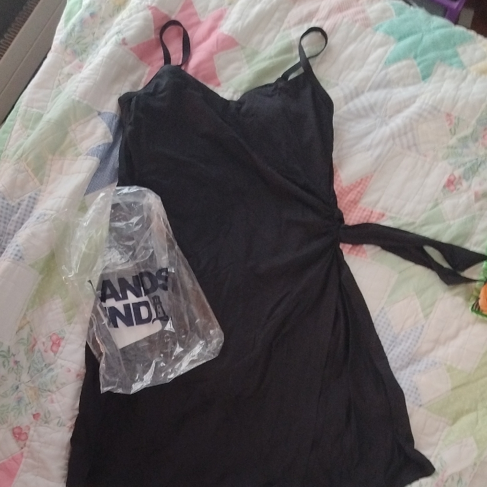 Land's End black swim dress 8 long